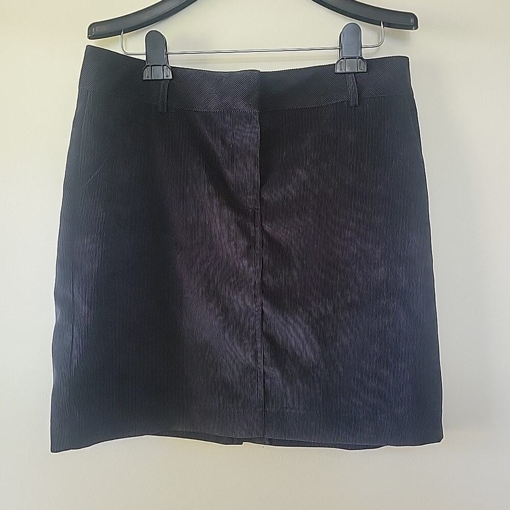 Women's Black Corduroy Pencil Skirt Size 10P Academia Preppy Officewear Vintage